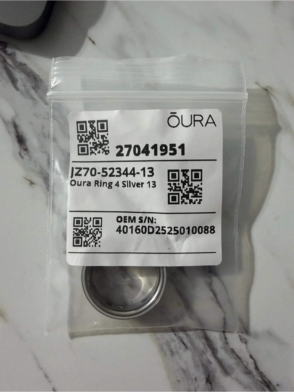 Oura Ring (Oura) — Polished Silver Smart Health Ring